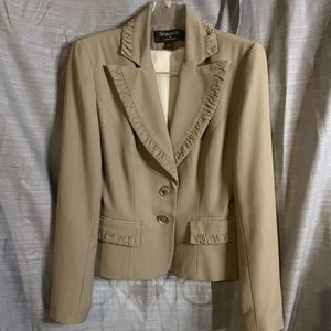 Closet on Sale!  Bundle...Bundle...Bundle